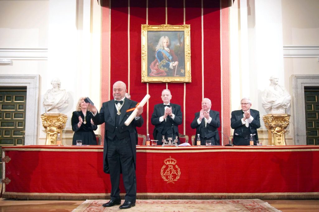 Alfonso Albacete se convierte en el quinto artista Marlborough que ingresa en la Academia de Bellas Artes de San Fernando