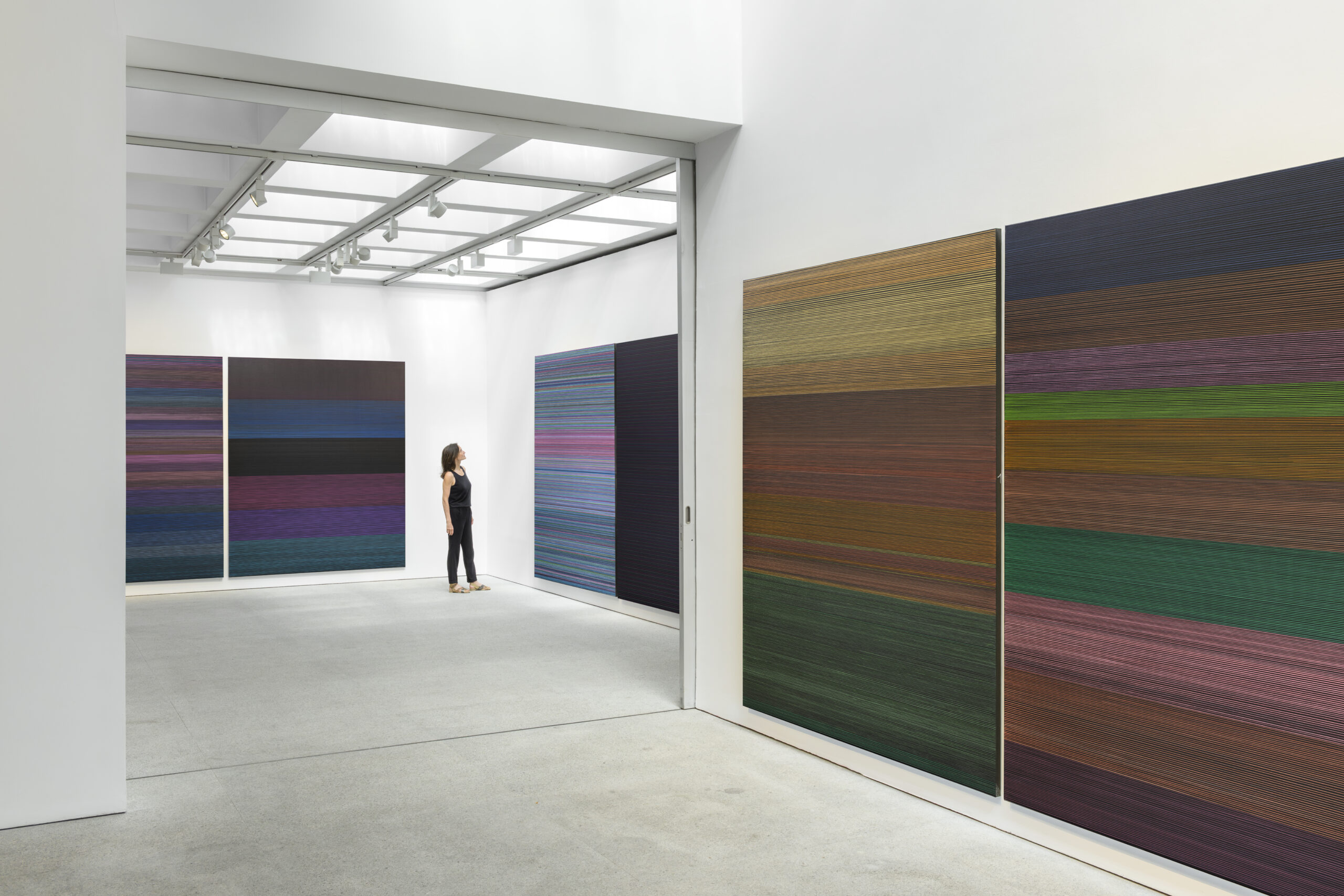 Marlborough celebra su última exposición, «Entre dos horizontes», de la artista Soledad Sevilla